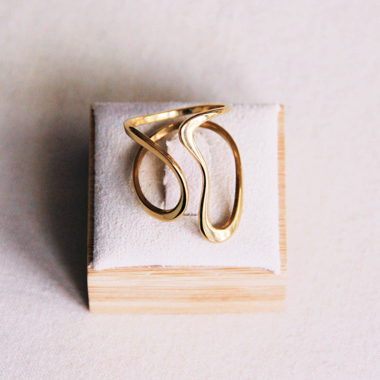 Statement Retro ring - gold - WanderWood