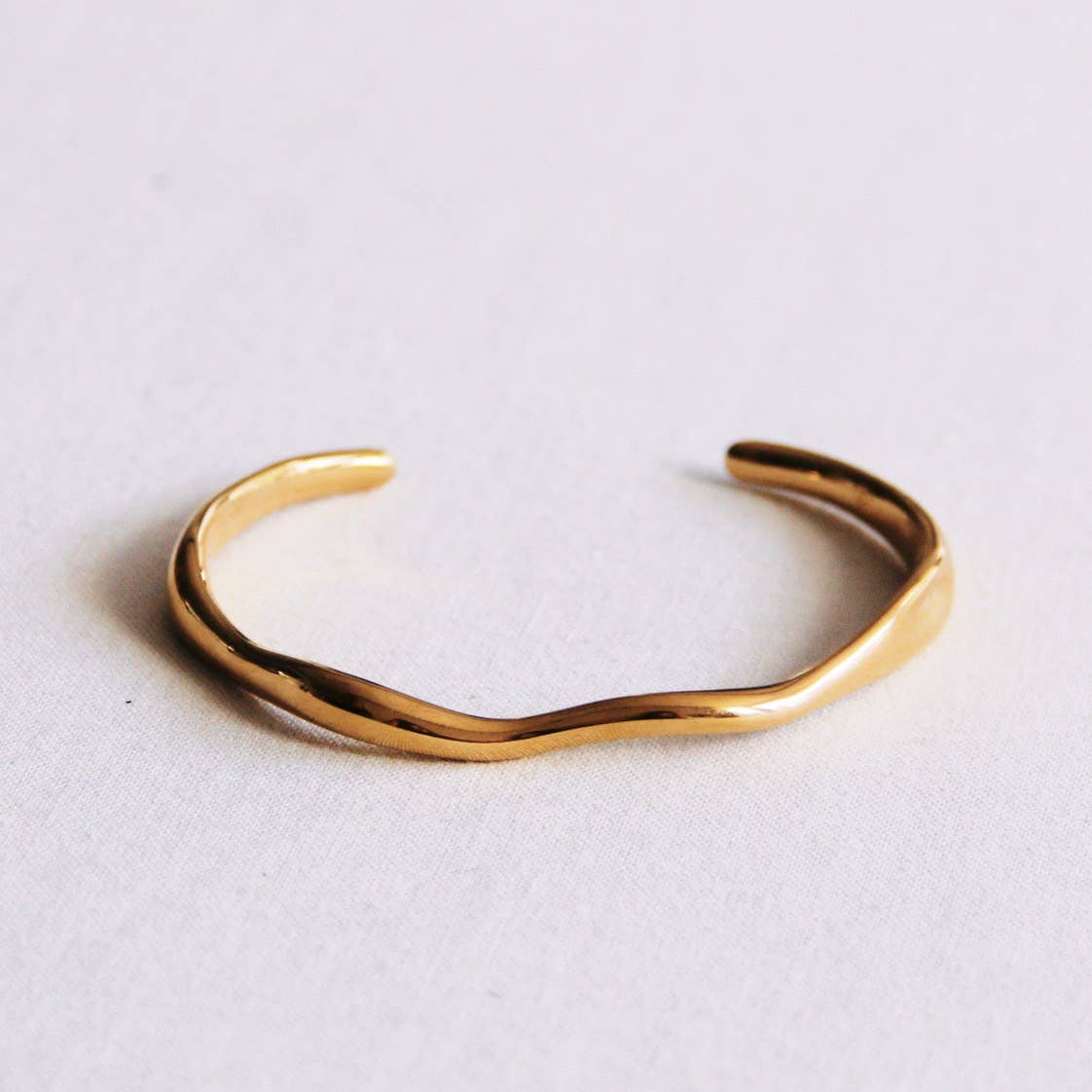 Bangle Armband Wave Small - Goud - WanderWood