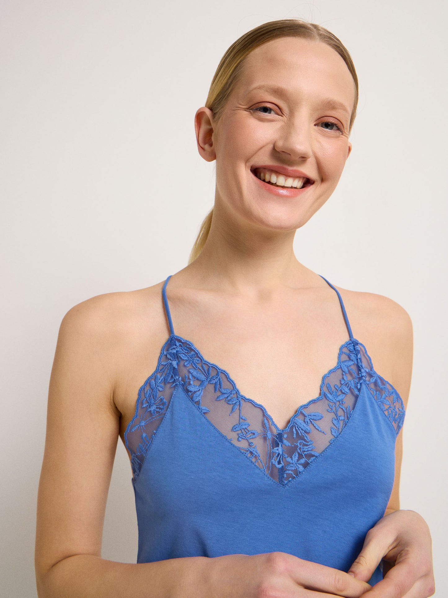 Top met Kant Blauw (GOTS)