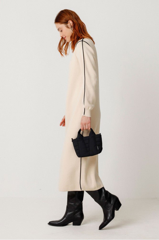 Tas Puff Bag Black - WanderWood