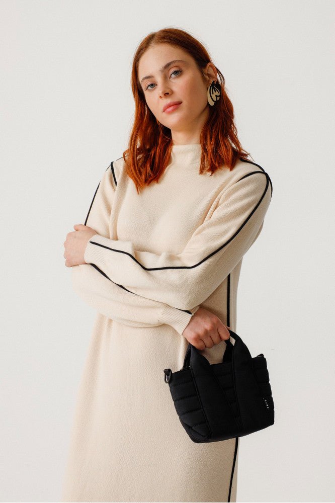 Tas Puff Bag Black - WanderWood