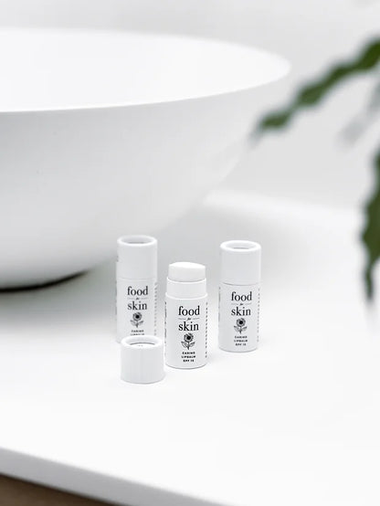 Caring Lipbalm met SPF15 beschermende factor van Food for skin.