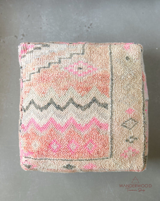 Vintage Pastel Poef uit Marokko bij WanderWood